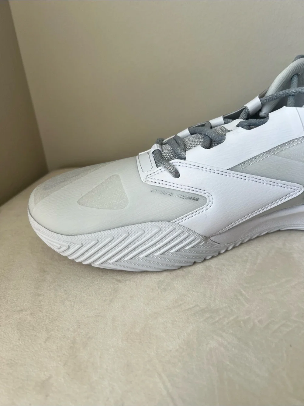 NIKE HyperAce 3 Unisex Volleyball Shoes Size 12.5 NWOT